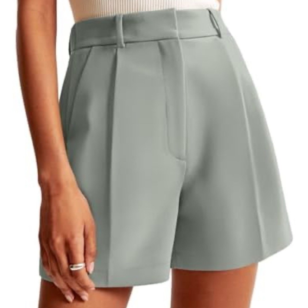 7 For All Mankind Women's High Rise Shorts Gray Green Size 4 NWT 3"